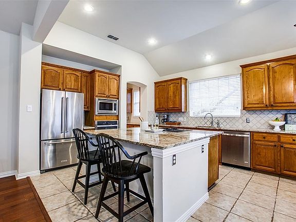 4th image of 3316 Parkhurst Ln