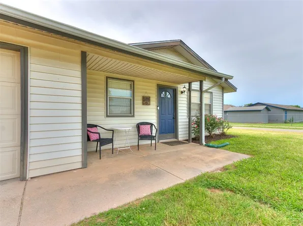 301 N 6th St, Noble, OK 73068