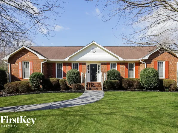 2528 Huntington Woods Dr, Winston Salem, NC 27103