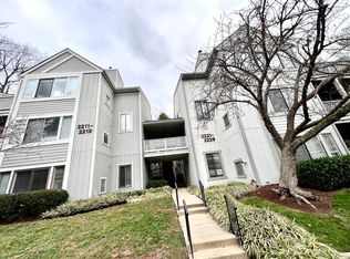 2223 Hunters Run Dr, Reston, VA 20191