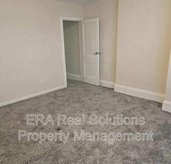587 S Burgess Ave — Photo 20