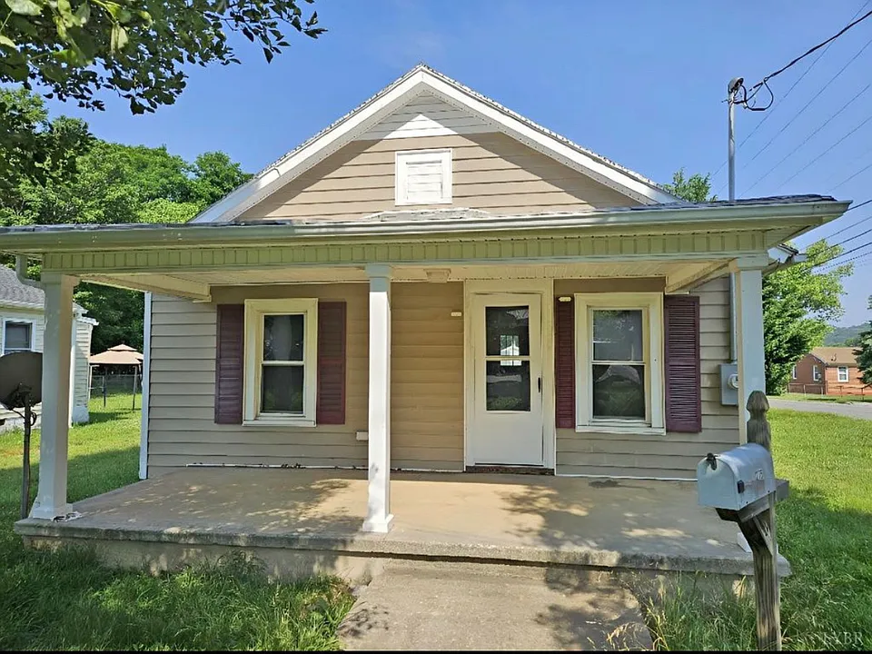 1275 Cedar Ave