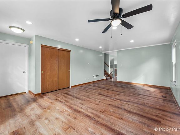 4th image of 2076 Longwood Ct