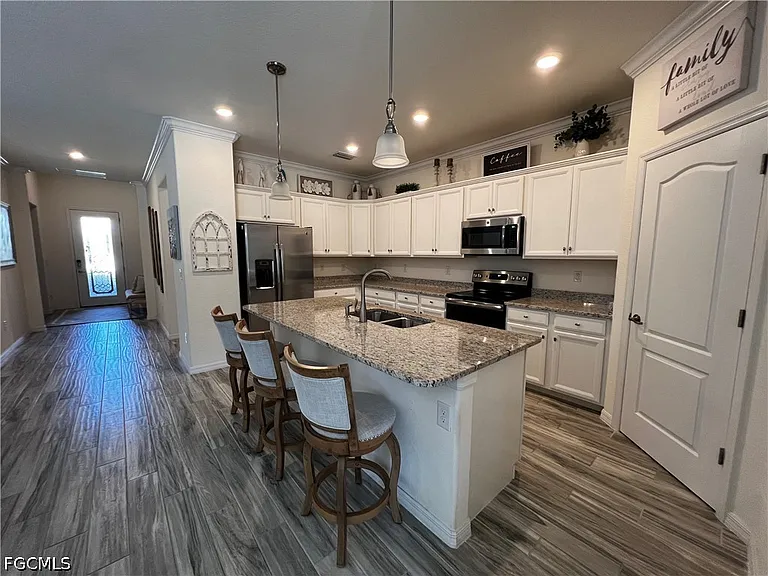 15556 Pascolo Ln — Photo 10