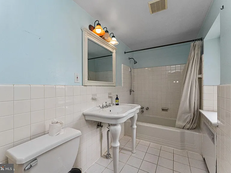 471 Athens Ave — Photo 33