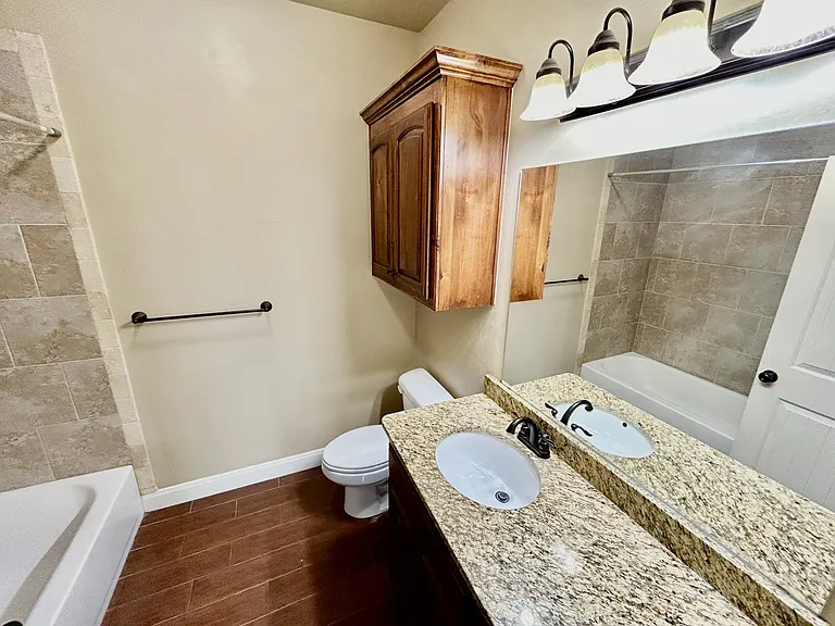 1417 N Monte Vista St #B — Photo 6