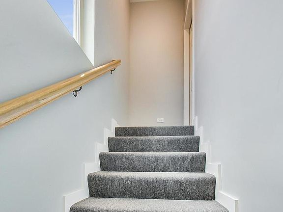 4th image of 1837 W 21st St #3
