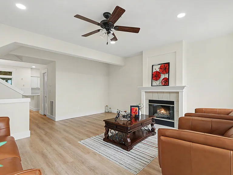23300 SE Black Nugget Rd #M1 — Photo 6