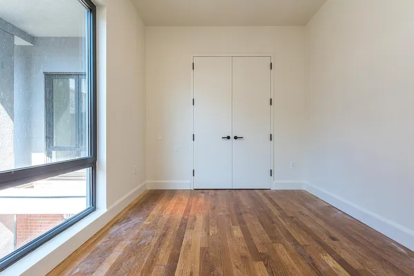 Rented by Nooklyn NYC LLC | media 83