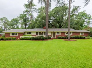 2100 Jerry Jones Dr, Valdosta, GA 31602