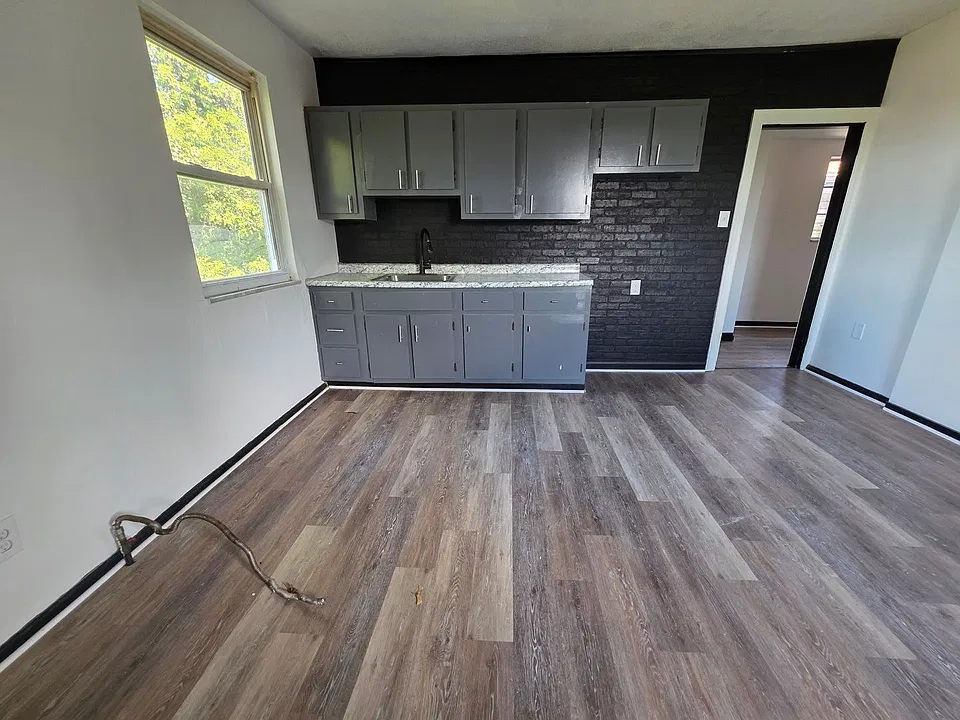 114 Wilbert St #2