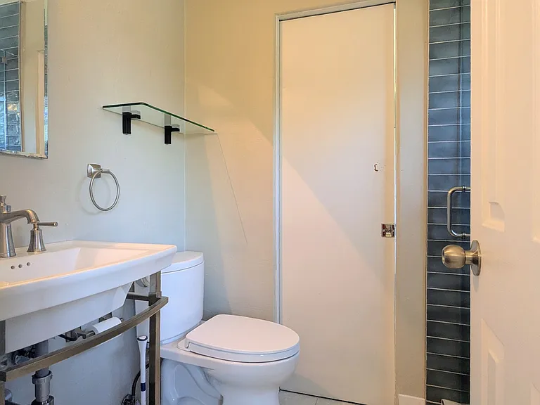 200 N Sherman St #9 — Photo 27