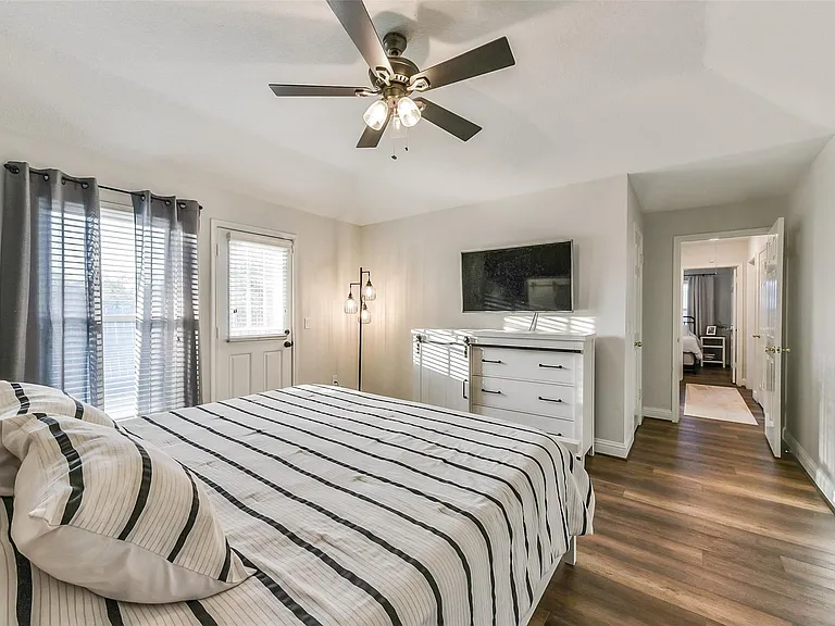 4010 Spring Branch Dr W — Photo 21