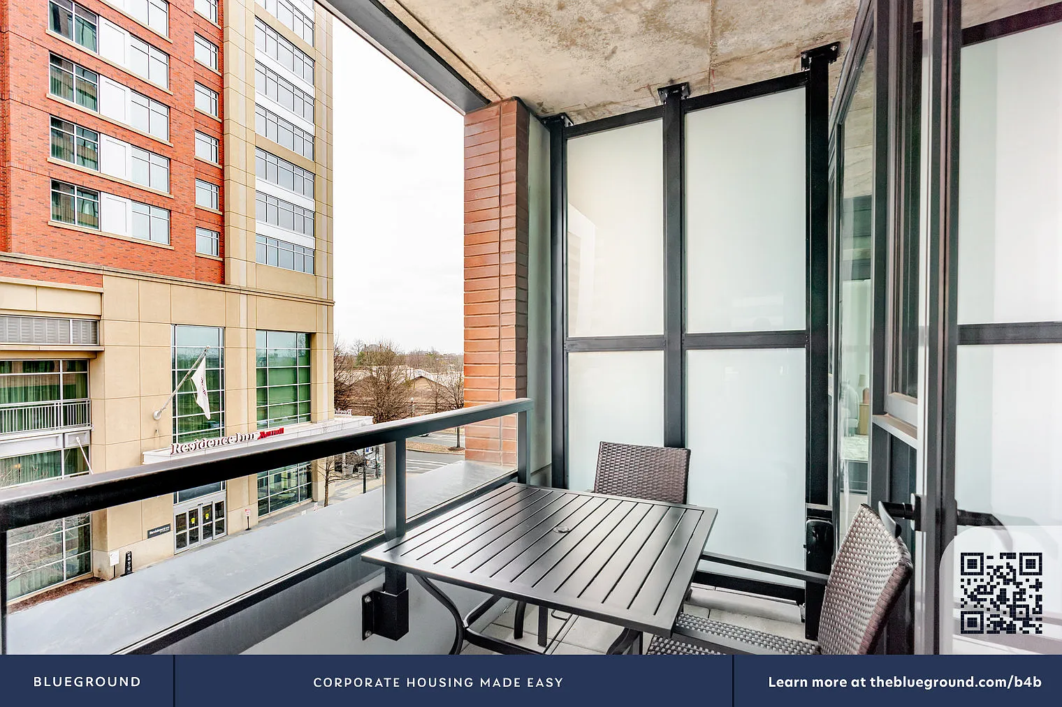 2 bed, 2.0 bath, 1067 sqft, $3,930 — Photo 4