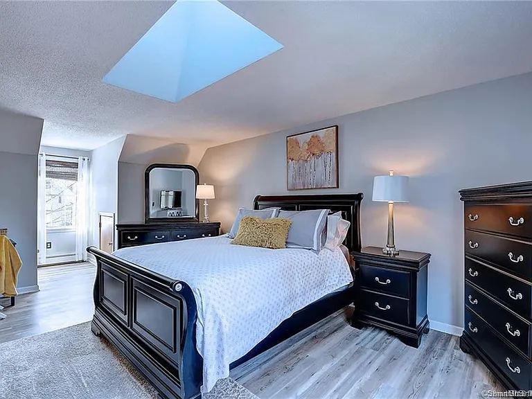 18 Rockwell Ct — Photo 33