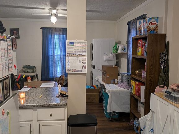 4th image of 1017 Wayne Ave