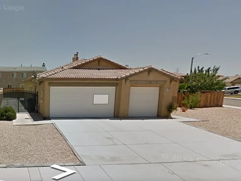 15095 Biltmore St — Photo 1