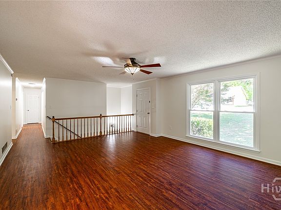 5th image of 182 Woodberry Drive