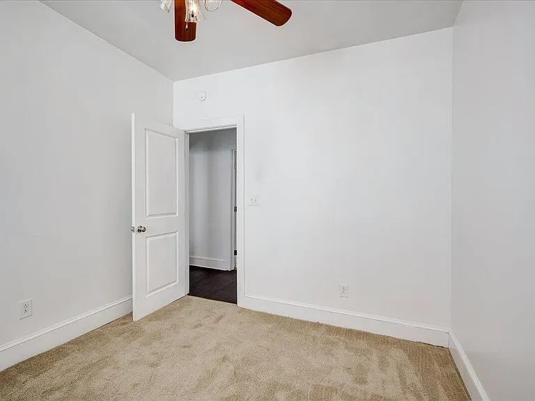1606 Broad St — Photo 15