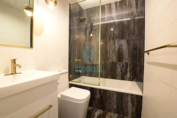 Rented by null | media 16