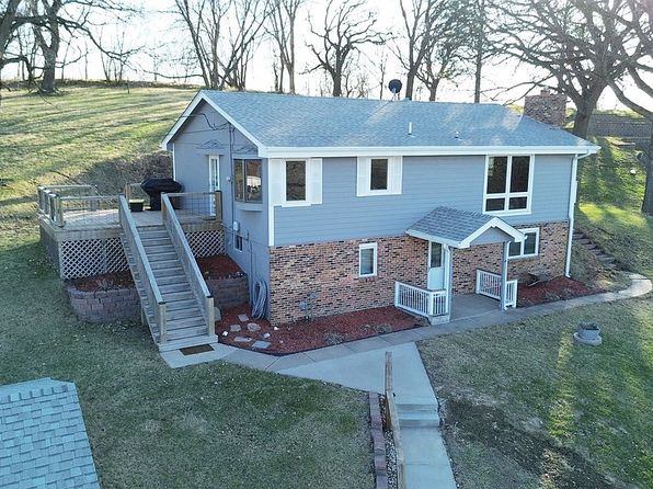 22327 Three Bridge Rd, Council Bluffs, IA 51503