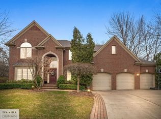 774 Inverness Ct, Troy, MI 48083