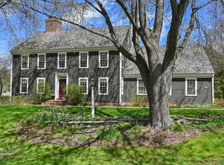 9944 N Lamplighter Ln, Colgate, WI 53092