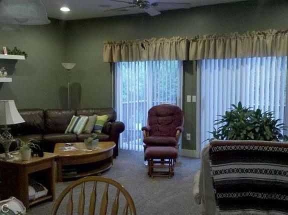 4th image of 255 S Eastowne Dr