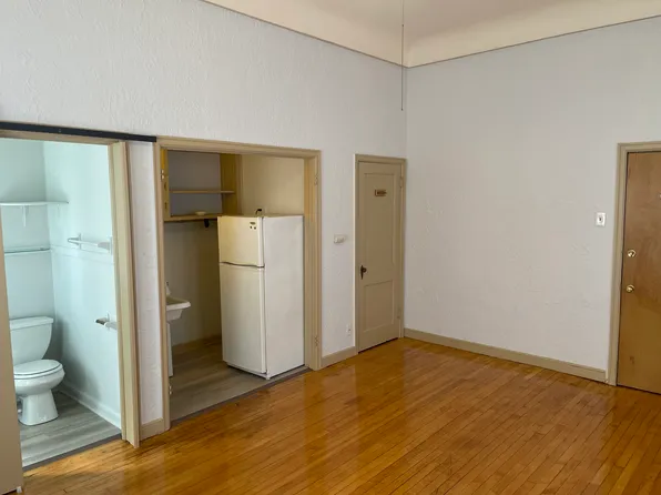 400 Marshall Ave APT 2, Saint Paul, MN 55102