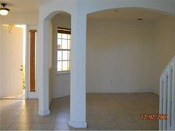 5th image of 8061 NW 114th Pl