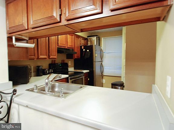 5th image of 5877 Clarendon Springs Pl