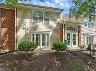 15645 Horseshoe Ln, Woodbridge, VA 22191