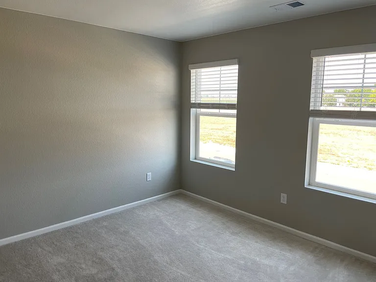 1105 Blue Bell Rd — Photo 19