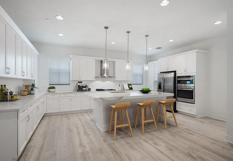 12546 Gross Pointe Dr — Photo 4