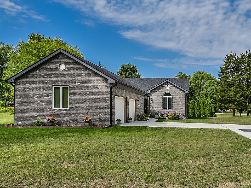 1st image of 4050 Knollton Rd