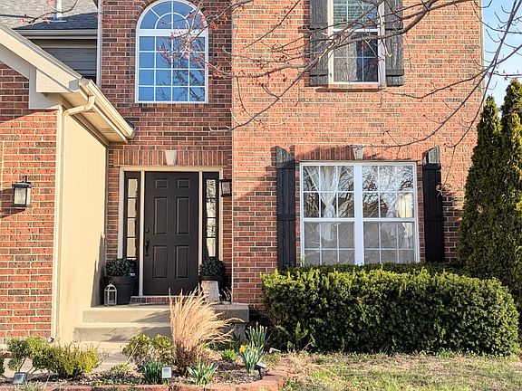 2nd image of 1014 Maple Woods Dr