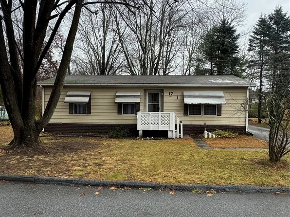 17 Leisure Lane, Hyde Park, NY 12538