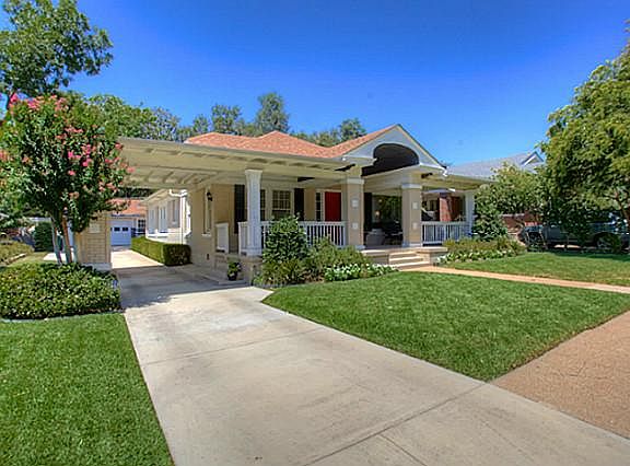 2nd image of 1410 Clover Ln