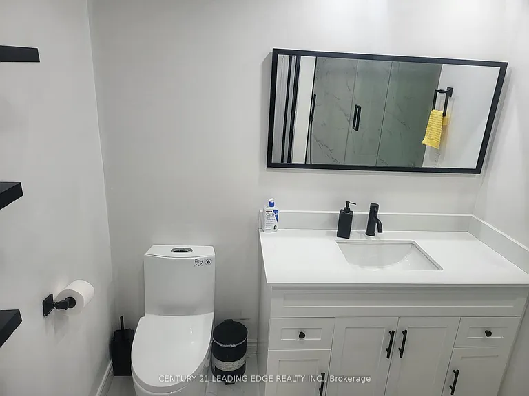 63 Nabob Cres — Photo 15