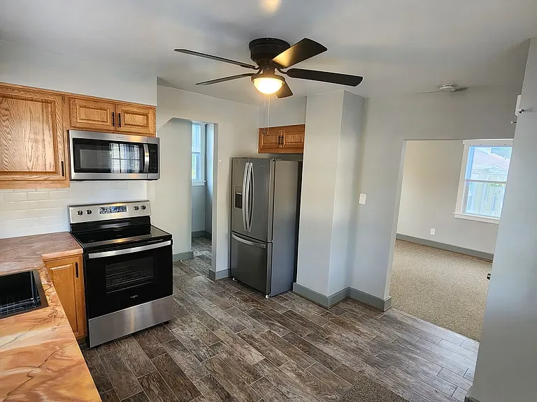 1815 N Goodman St — Photo 3