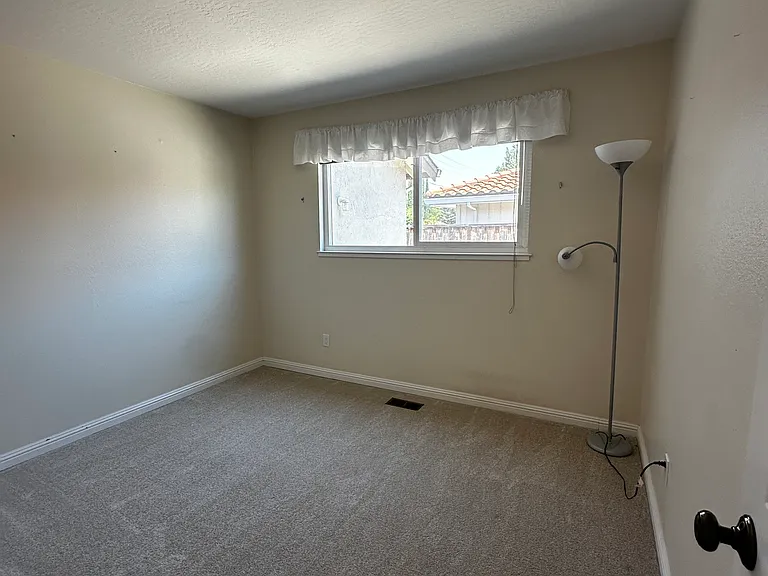 2035 Dorsch Rd — Photo 29