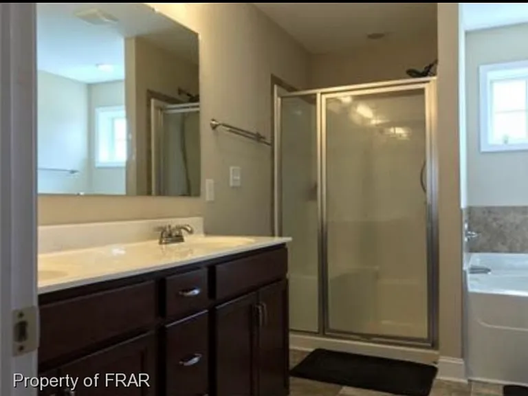 205 Tipperary St — Photo 5
