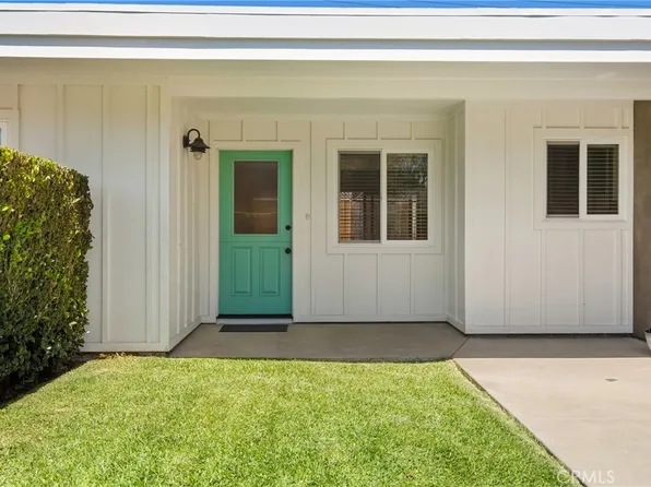 384 16th Pl APT B, Costa Mesa, CA 92627