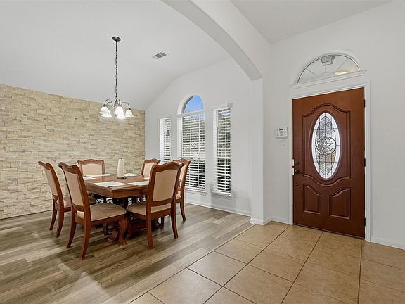 5th image of 16518 Dover Mills Dr
