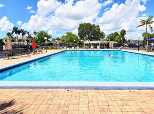 601 Three Islands Blvd APT 510, Hallandale Beach, FL 33009