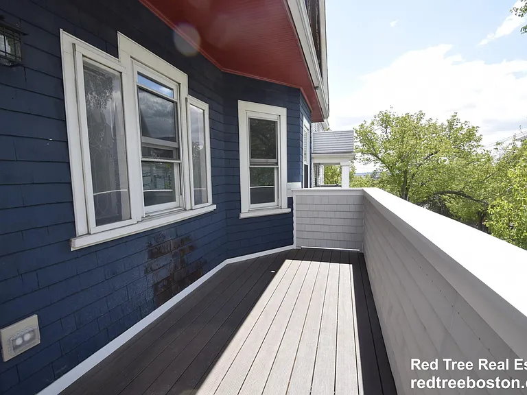 121 Lowell St #121 — Photo 11