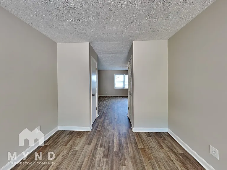 229 Baker St #C — Photo 9