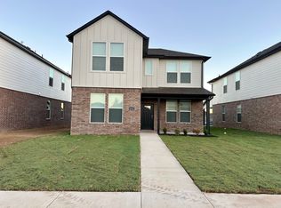 4664 W Aurora St, Fayetteville, AR 72704