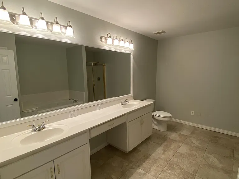 519 Cellars Ct — Photo 9