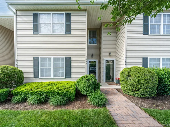 1053 Savoy Drive, Melville, NY 11747